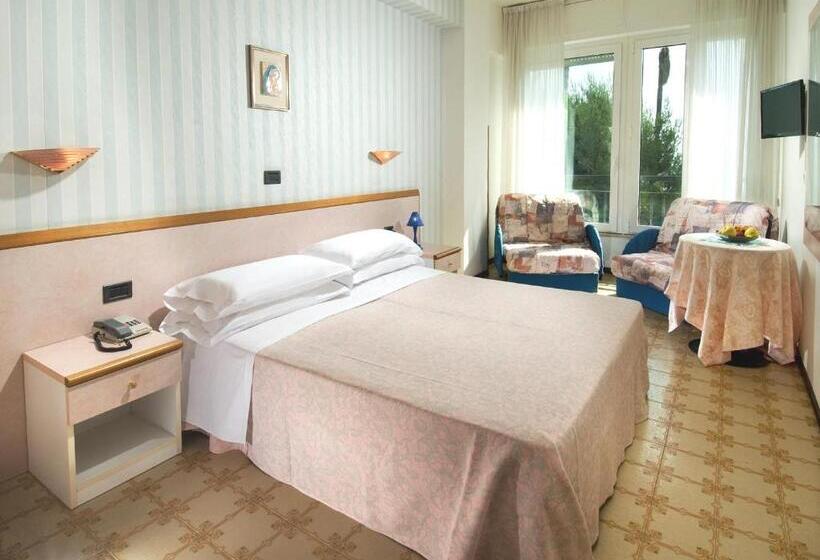 Family Hotel Relax