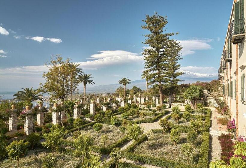 هتل San Domenico Palace, Taormina, A Four Seasons