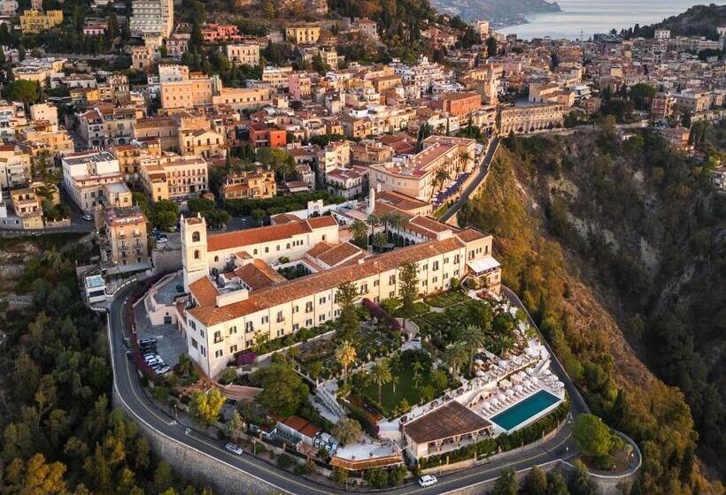 هتل San Domenico Palace, Taormina, A Four Seasons