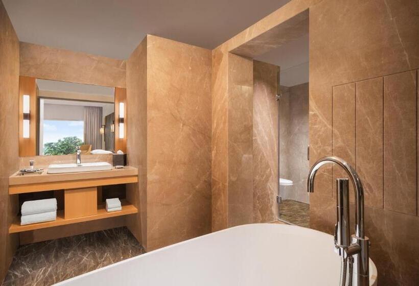 فندق Courtyard By Marriott Tiruchirappalli