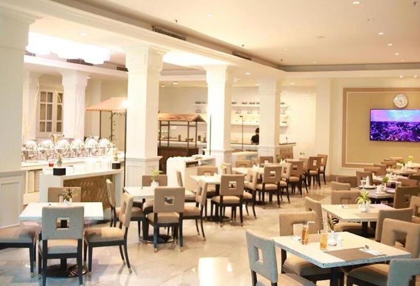 هتل Grand Mahkota