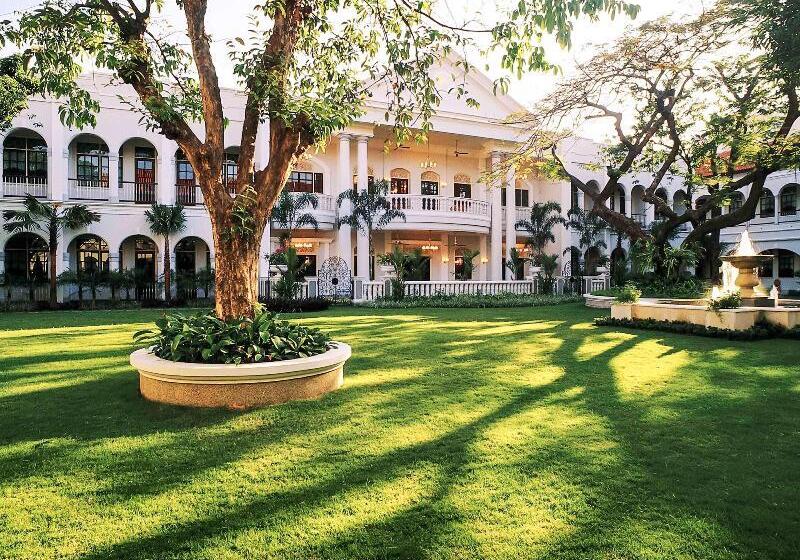 هتل Majapahit Surabaya Mgallery