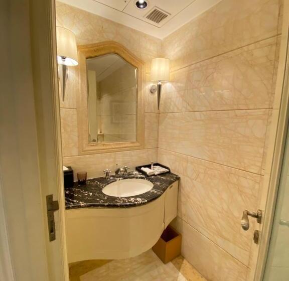 בית מלון כפרי The Claridges New Delhi