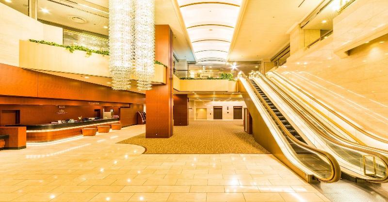 فندق The Crown Palais New Hankyu Kochi