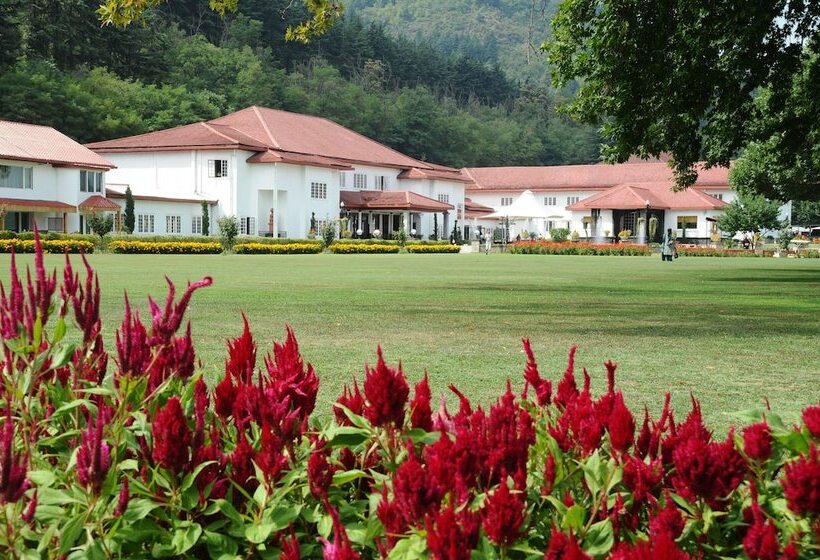 בית מלון כפרי The Lalit Grand Palace Srinagar