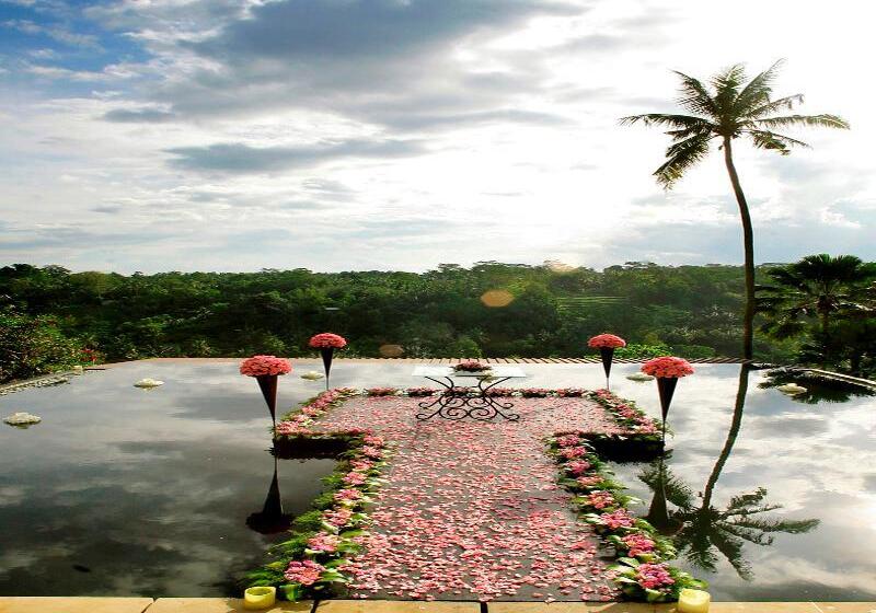 استراحتگاه Kupu Kupu Barong Villas And Tree Spa By L’occitane