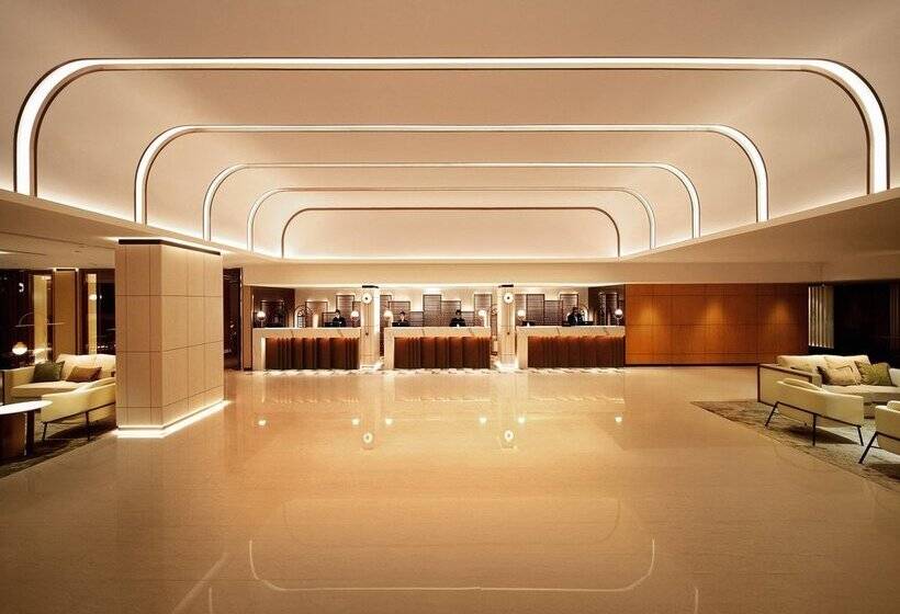 هتل Hilton Petaling Jaya