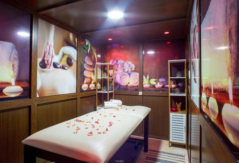 هتل Hôtel Tanjah Flandria