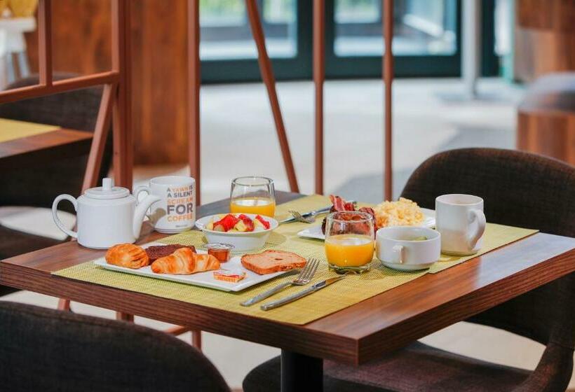 هتل Ibis Luxembourg Airport