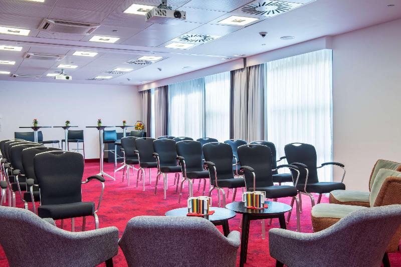 هتل Park Inn By Radisson Luxembourg City