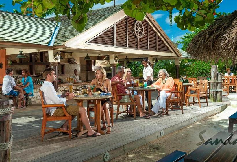 هتل Sandals Royal Caribbean   All Inclusive Couples Only