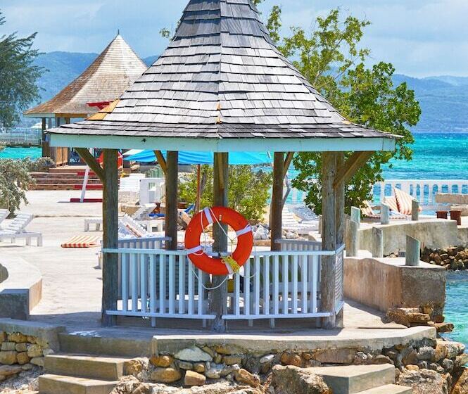 هتل Seagarden Beach Resort  All Inclusive