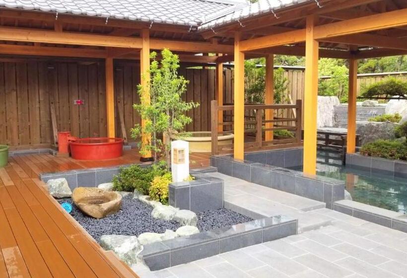 International Resort Hotel Yurakujo