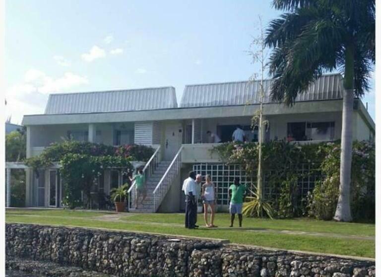 Seawind On The Bay