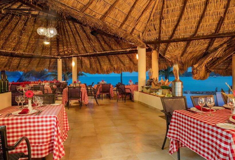 هتل Barceló Huatulco