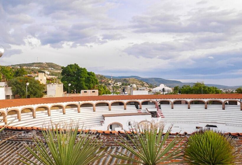 هتل Hacienda De Las Flores