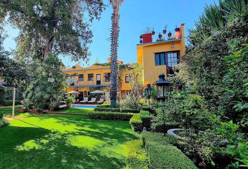 هتل Hacienda De Las Flores