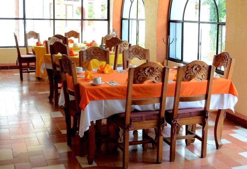 هتل Posada De La Aldea