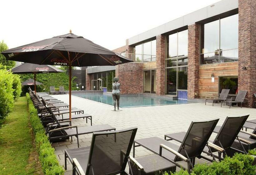 ホテル Amrâth  & Thermen Born Sittard