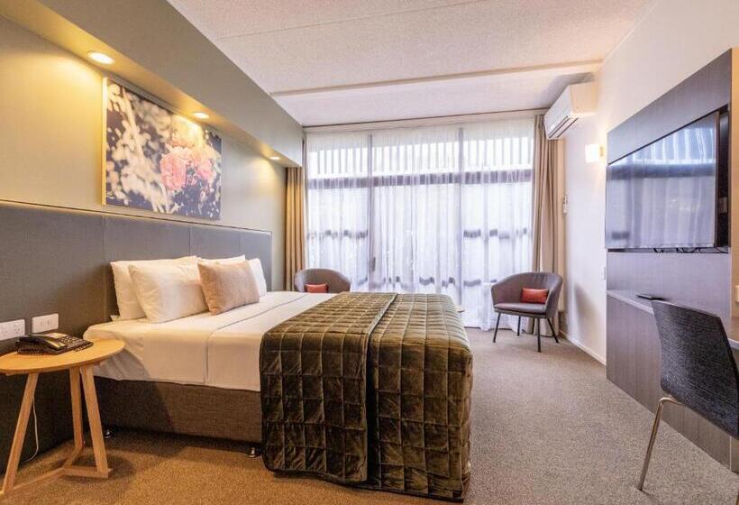 هتل Auckland Rose Park