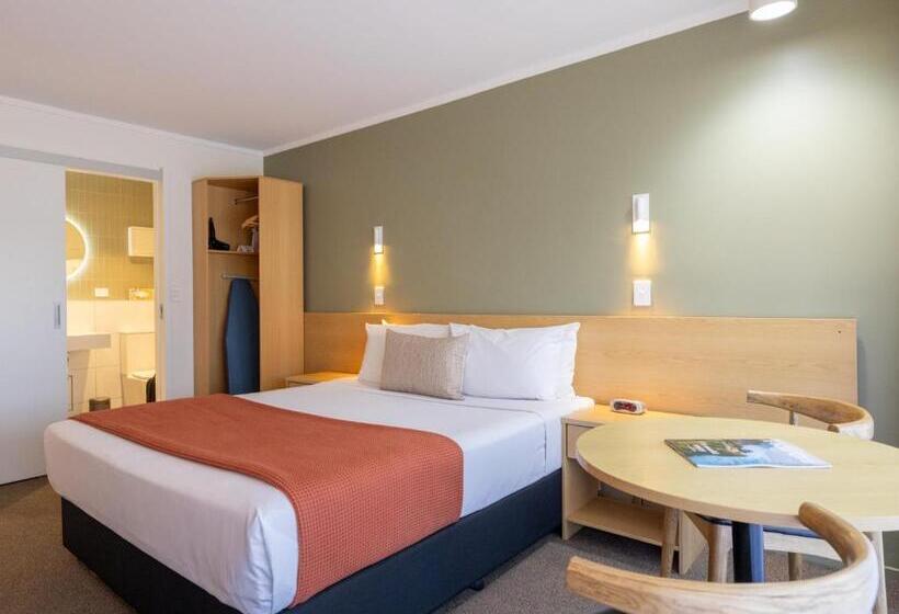 هتل Auckland Rose Park