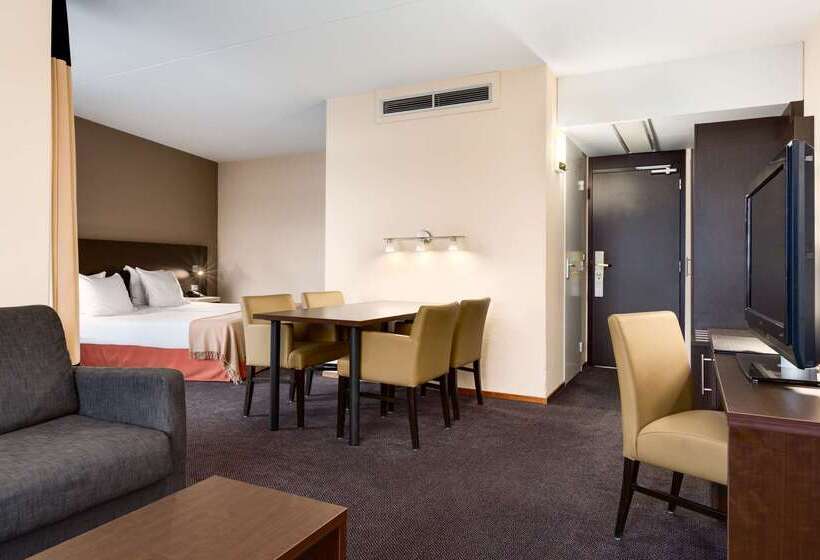 هتل NH Arnhem Rijn