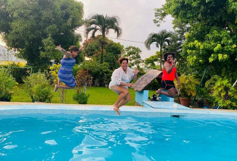 هتل Santo Vanuatu