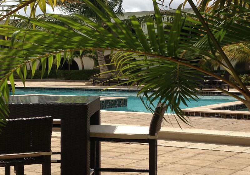 Talk Of The Town Beach Hotel & Beach Club By Gh Hoteles