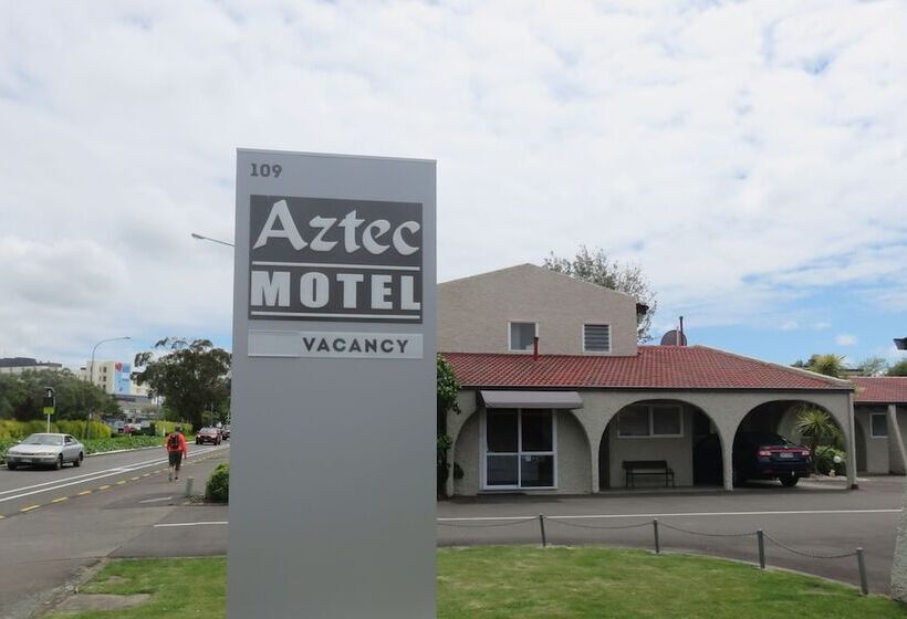 Aztec Motel
