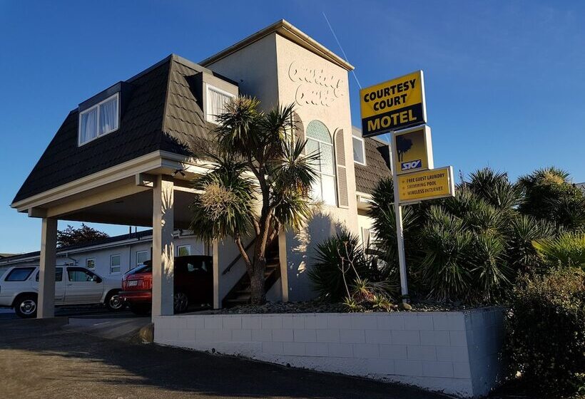 Courtesy Court Motel