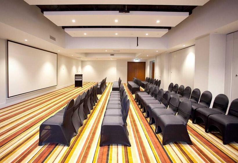 Pullman Auckland Hotel & Apartments