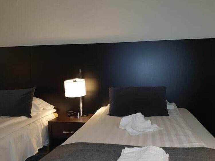 Ariston Hotell
