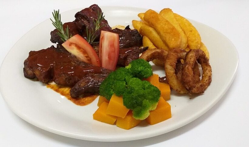 هتل The Balmoral   Halaal