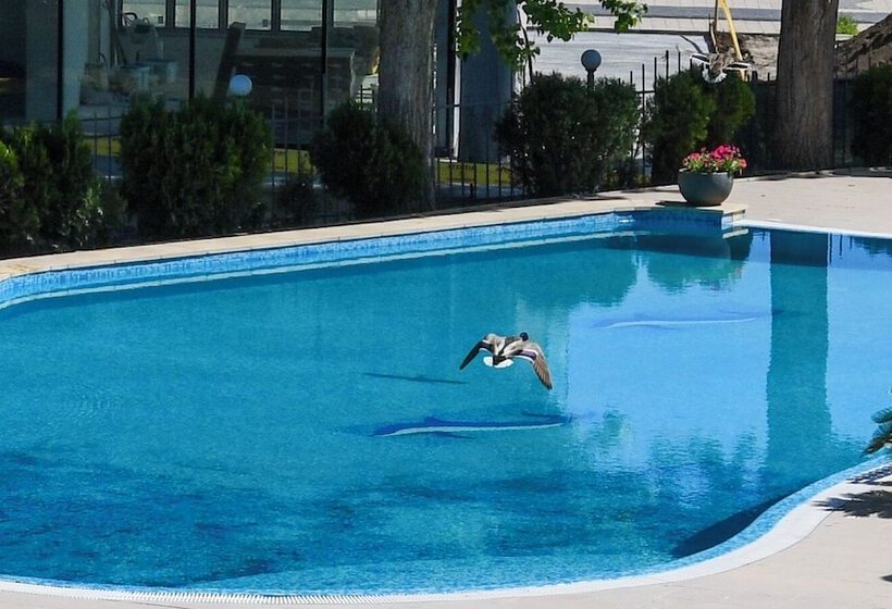 هتل Complex Modern Mamaia All Inclusive