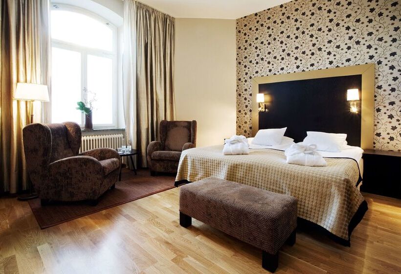 First Hotel Statt