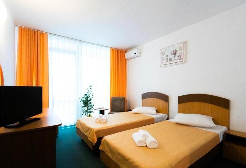 Hotel Siret Saturn