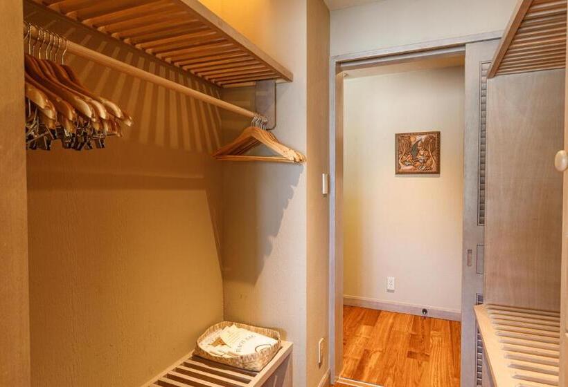 Palau Pacific Resort