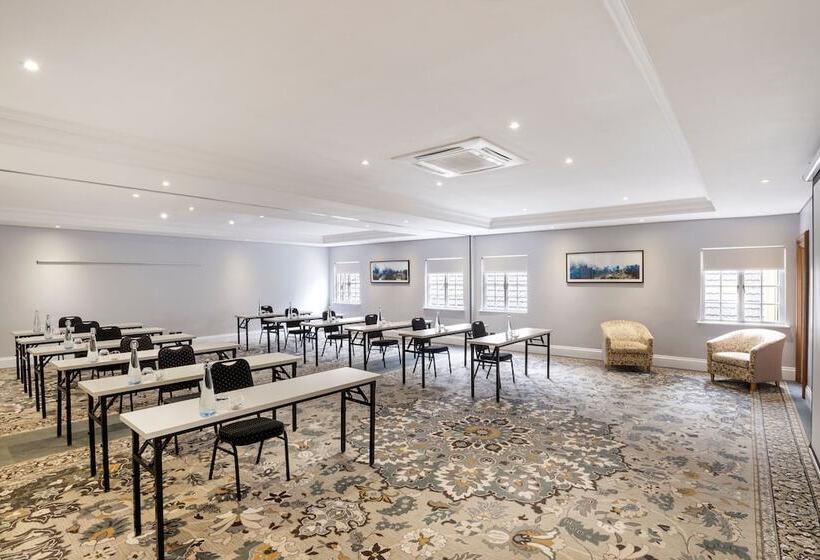 Protea Hotel By Marriott Johannesburg Balalaika Sandton