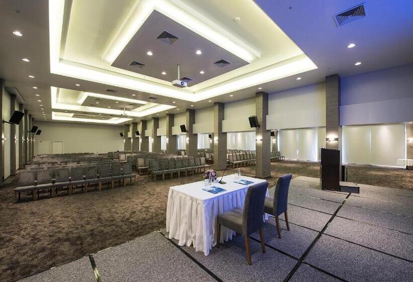Altin Yunus Hotel & Spa çeşme