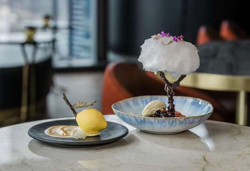 هتل Amway Grand Plazacurio Collection By Hilton