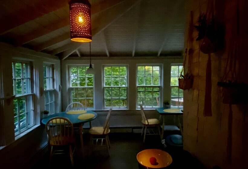 هتل Anchor Inn