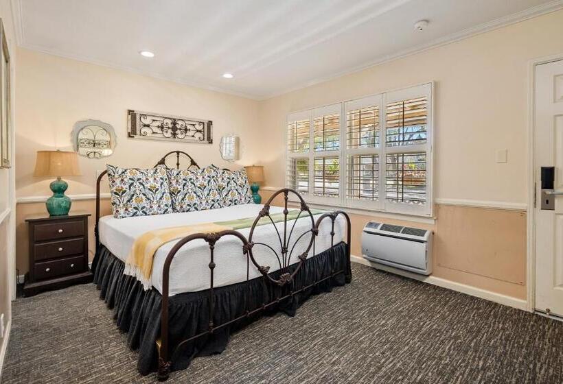בית מלון כפרי Apple Farm Inn