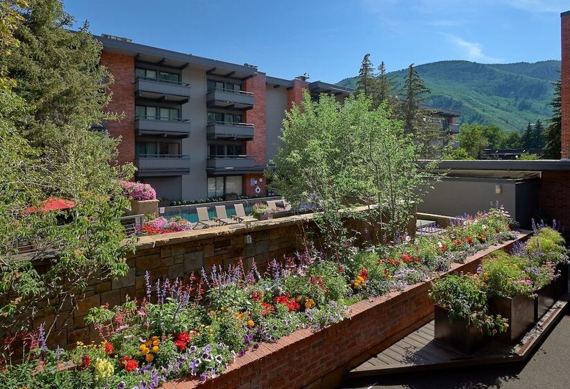 هتل Aspen Square Condominium
