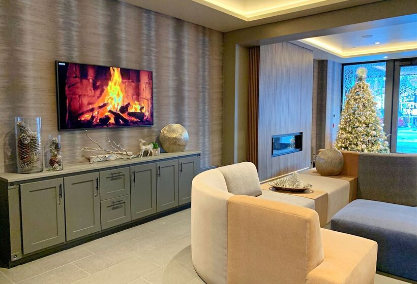 هتل Aspen Square Condominium