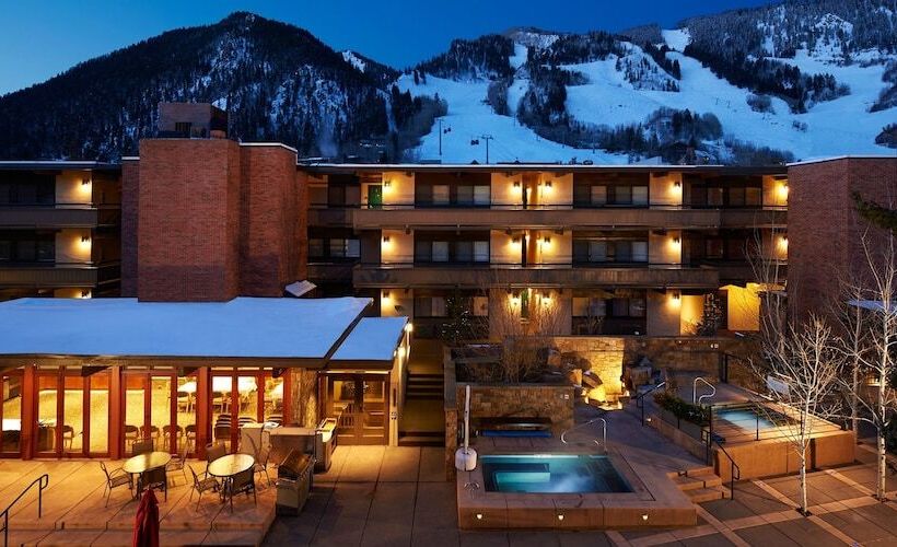 هتل Aspen Square Condominium