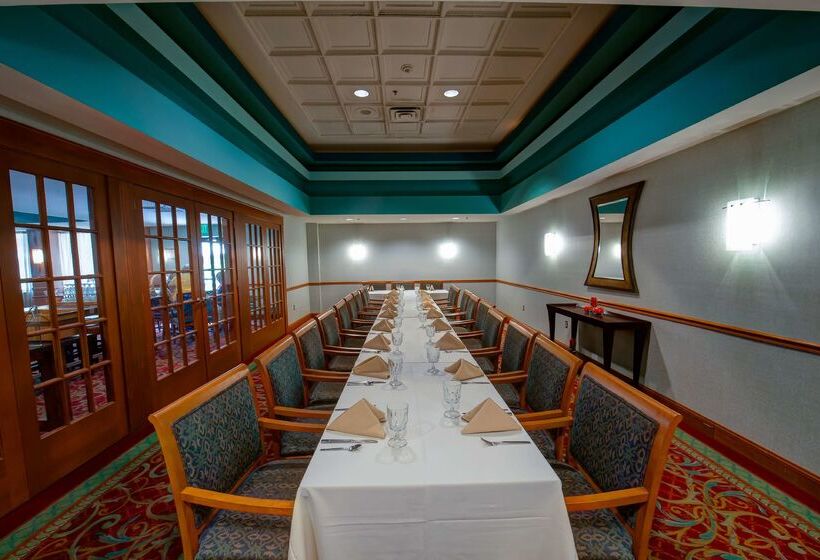 בית מלון כפרי Doubletree By Hilton Baltimore North Pikesville
