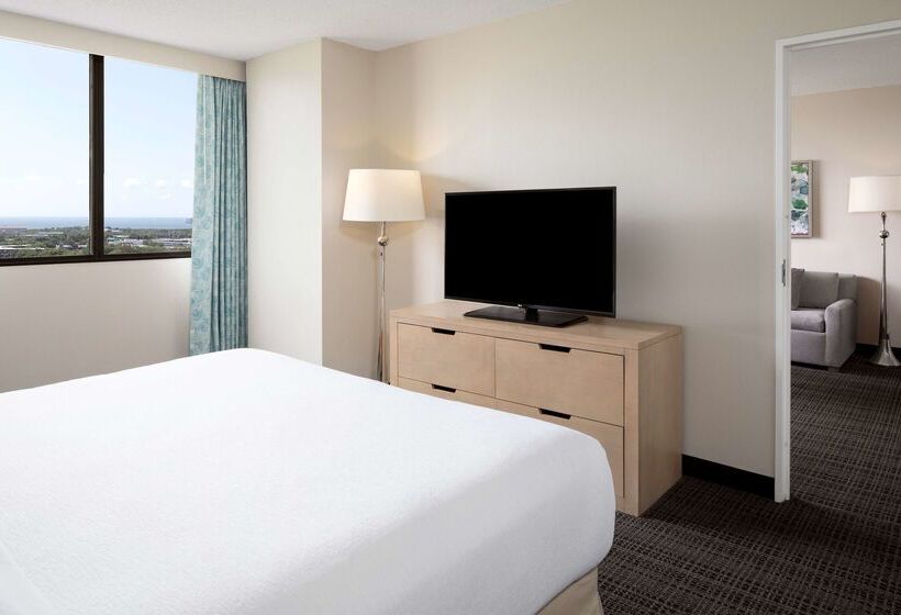 בית מלון כפרי Embassy Suites By Hilton Tampa Airport Westshore