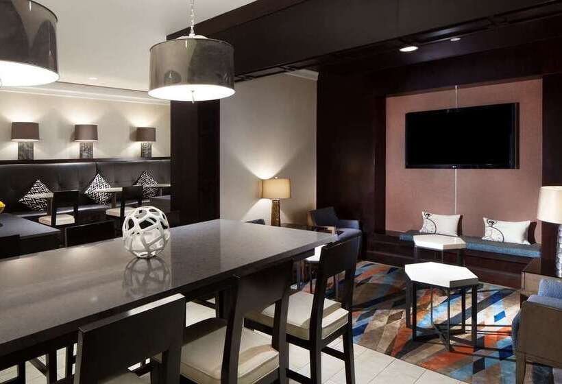 هتل Hilton Boston Back Bay