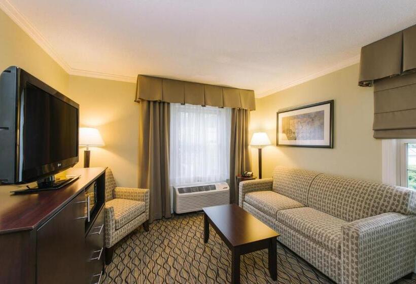 فندق Holiday Inn Express And Suites Merrimack, An Ihg