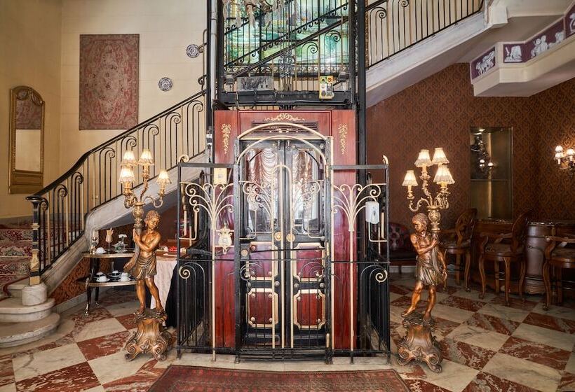 Le Metropole Luxury Heritage Hotel Since 1902 By Paradise Inn Group